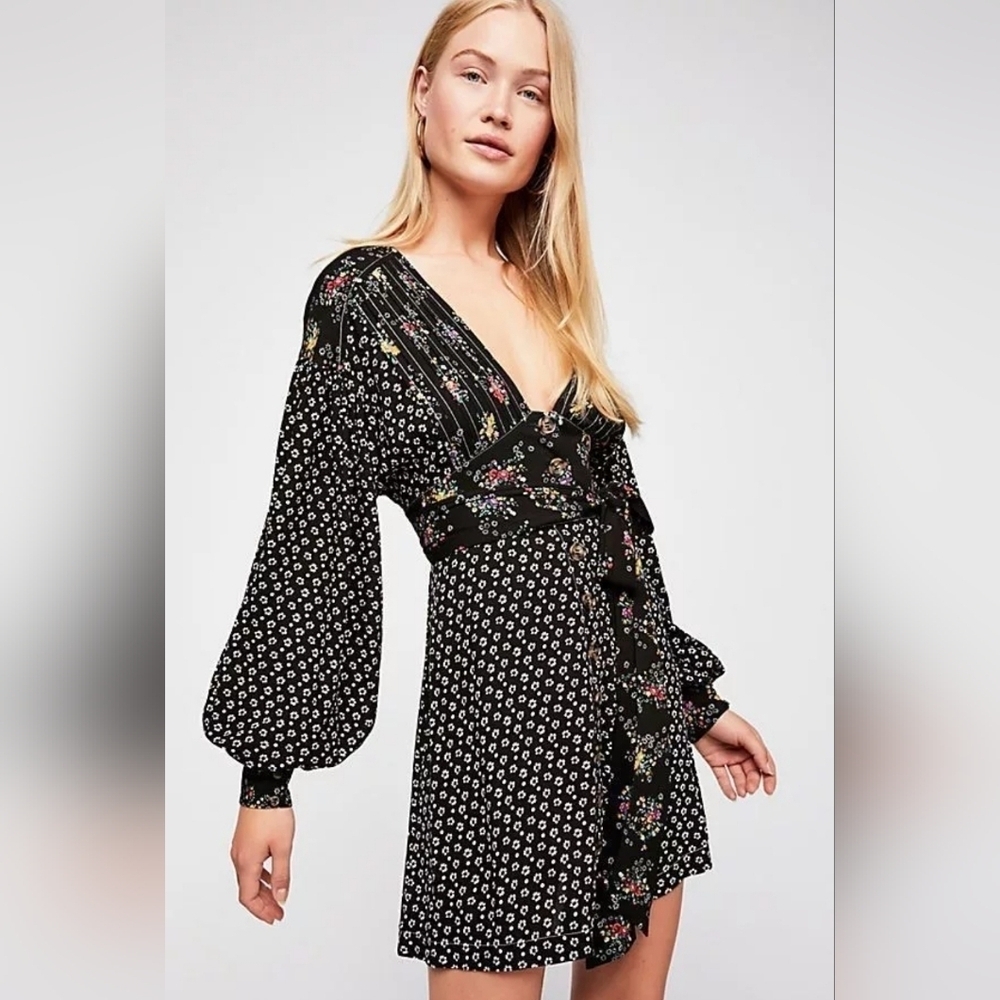 FREE PEOPLE Black Wonderland Balloon Sleeve Floral Mini Dress